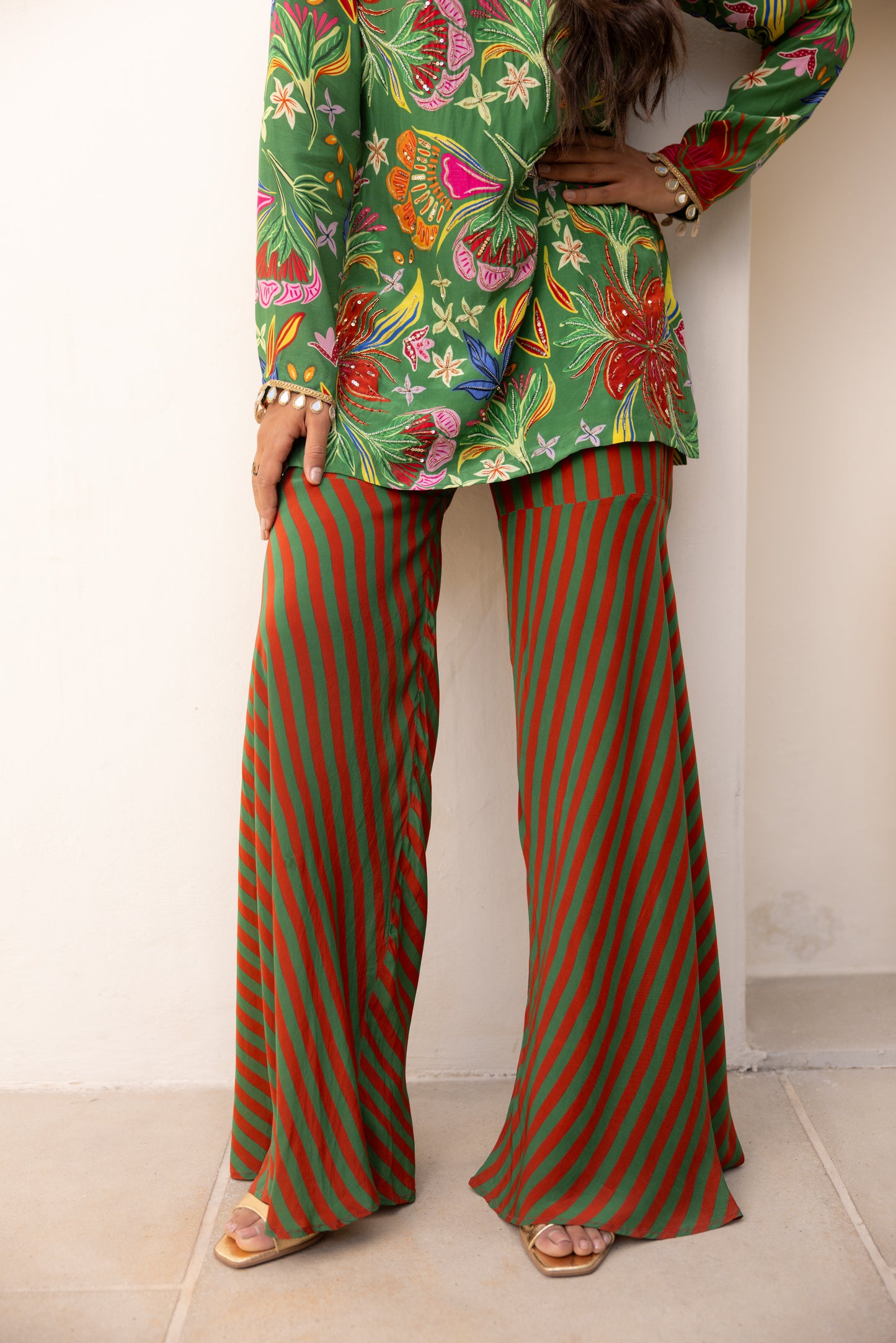 Electra Embroidered Kurta & Pant Set (Green)